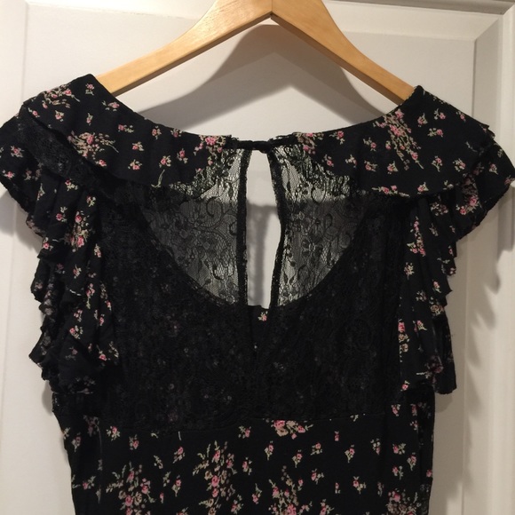LIKE NEW Miss Selfridge Floral Lace Dress UK 12 S - Picture 5 of 7